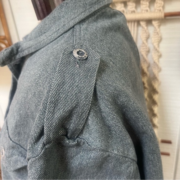Up cycled selvedge denim cropped jacket - Picture 8 of 15